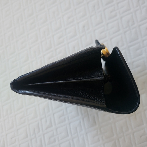 Gucci Black and Gold Emblem Leather Large Wallet - Picture 6 of 9